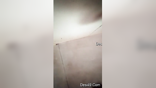 Pretty Desi girl is not ashamed to show off her natural XXX tits | XXX Video on AllSex.XXX