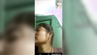 Horny male jerks off watching amateur Desi MILF's webcam XXX show | XXX Video on AllSex.XXX