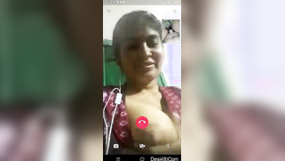 Horny male jerks off watching amateur Desi MILF's webcam XXX show | XXX Video on AllSex.XXX