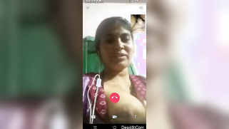 Horny male jerks off watching amateur Desi MILF's webcam XXX show | XXX Video on AllSex.XXX