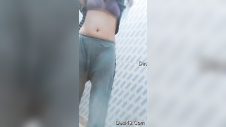 Shameless Desi babe massages big round boobs and shows XXX pussy