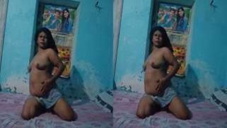 Lecherous Desi wife XXX poses nude wiggling her body like a slut | XXX Video on AllSex.XXX