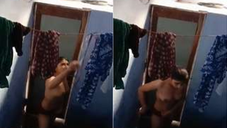 Amateur voyeur XXX camera catches sexy Desi babe taking a shower | XXX Video on AllSex.XXX