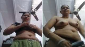 Cock-hungry Desi MILF puts her dress off revealing her XXX nudity | XXX Video on AllSex.XXX