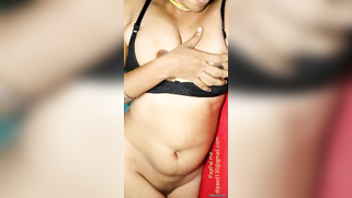 Hungry for dicks Desi MILF caresses and licks her boobs for XXX | XXX Video on AllSex.XXX