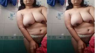 Mature Desi undresses to reveal XXX tits before taking a shower | XXX Video on AllSex.XXX