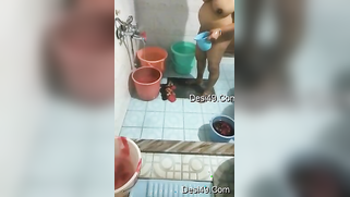 Desi fatty pours water on her nude body in front of the hidden cam | XXX Video on AllSex.XXX