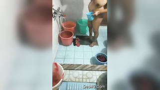 Desi fatty pours water on her nude body in front of the hidden cam | XXX Video on AllSex.XXX