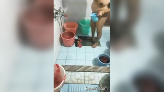 Desi fatty pours water on her nude body in front of the hidden cam | XXX Video on AllSex.XXX