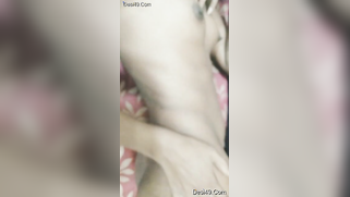 Slim Desi babe gets nude and XXX teases with her cute shaved pussy | XXX Video on AllSex.XXX