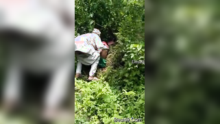 Voyeur catches mature Desi couple XXX ready to fuck in the woods | XXX Video on AllSex.XXX