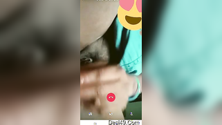 Mature Desi bitch teases her wet XXX pussy in close-up webcam show | XXX Video on AllSex.XXX