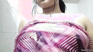 Nude Desi sweetie puts on lotion and plays with tits for XXX video | XXX Video on AllSex.XXX