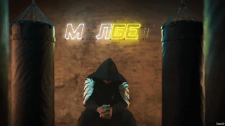 Busty Desi MILF in red XXX teases with her curves in X-mas video | XXX Video on AllSex.XXX