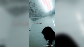 Teen Desi cutie makes XXX video showing off her big bouncing tits | XXX Video on AllSex.XXX