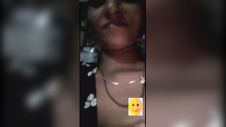 Amateur Desi whore makes online clients horny showing her XXX tits | XXX Video on AllSex.XXX