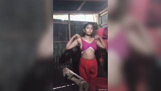 Cute XXX Desi girl poses all nude changing clothes after shower | XXX Video on AllSex.XXX