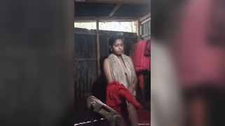 Cute XXX Desi girl poses all nude changing clothes after shower