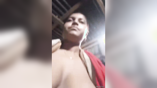 Cute XXX Desi girl poses all nude changing clothes after shower | XXX Video on AllSex.XXX