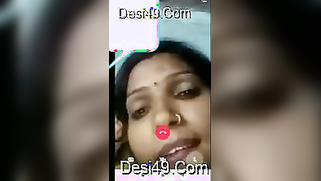 Sexy Desi MILF works for XXX webcam chat revealing her big boobs | XXX Video on AllSex.XXX