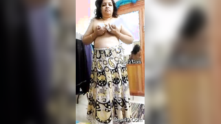 Slutty Desi mature with chubby body XXX spreads her hairy pussy | XXX Video on AllSex.XXX