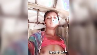 Desi hottie demonstrates her XXX perky tits in the changing booth | XXX Video on AllSex.XXX