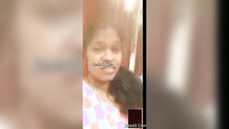 Desi bitch XXX makes a sexy selfie boasting of her huge heavy tits | XXX Video on AllSex.XXX