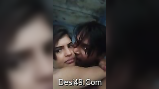 Boyfriend XXX caresses and hugs his cute Desi babe in amateur vid | XXX Video on AllSex.XXX
