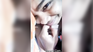 Plump Desi hottie has dirty XXX talk and shows her shaved pussy