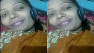 Amateur Desi bitch poses for XXX video call teasing with her tits | XXX Video on AllSex.XXX