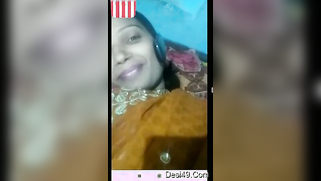 Amateur Desi bitch poses for XXX video call teasing with her tits | XXX Video on AllSex.XXX