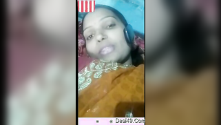 Amateur Desi bitch poses for XXX video call teasing with her tits | XXX Video on AllSex.XXX