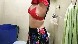 Dissolute Desi MILF has no shame posing all XXX nude when bathing | XXX Video on AllSex.XXX