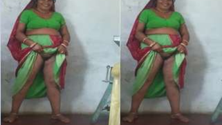 Hubby films his Desi wife when she lifts dress to show XXX pussy | XXX Video on AllSex.XXX