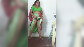 Hubby films his Desi wife when she lifts dress to show XXX pussy | XXX Video on AllSex.XXX