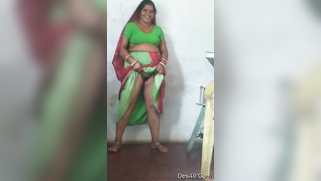 Hubby films his Desi wife when she lifts dress to show XXX pussy | XXX Video on AllSex.XXX