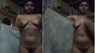 Naked Desi hussy poses for hot XXX video when putting clothes on | XXX Video on AllSex.XXX