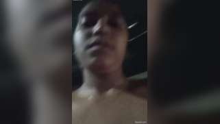 Naked Desi hussy poses for hot XXX video when putting clothes on | XXX Video on AllSex.XXX