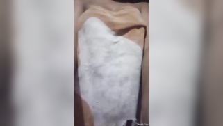 Naked Desi hussy poses for hot XXX video when putting clothes on | XXX Video on AllSex.XXX