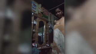 Naked Desi hussy poses for hot XXX video when putting clothes on | XXX Video on AllSex.XXX