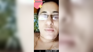 Amateur webcam whore with glasses XXX demonstrates her hairy cunt | XXX Video on AllSex.XXX