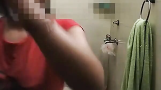 Sassy Desi MILF has no shame XXX recording herself bathing nude | XXX Video on AllSex.XXX