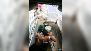 Village voyeur XXX records cute Desi girl getting ready for bath | XXX Video on AllSex.XXX