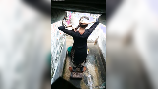 Village voyeur XXX records cute Desi girl getting ready for bath | XXX Video on AllSex.XXX