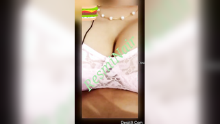 Lustful Desi mature poses for XXX webcam playing with her nipples | XXX Video on AllSex.XXX