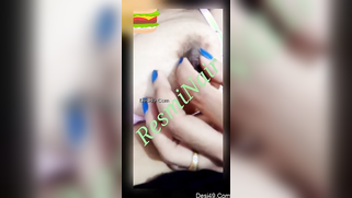 Lustful Desi mature poses for XXX webcam playing with her nipples | XXX Video on AllSex.XXX