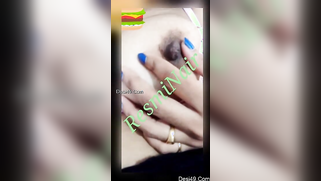 Lustful Desi mature poses for XXX webcam playing with her nipples | XXX Video on AllSex.XXX