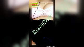 Lustful Desi mature poses for XXX webcam playing with her nipples | XXX Video on AllSex.XXX