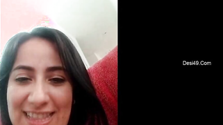 Good-humored Desi XXX mom teases with her amazing breasts online | XXX Video on AllSex.XXX