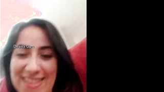 Good-humored Desi XXX mom teases with her amazing breasts online | XXX Video on AllSex.XXX